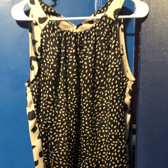 Sleeveless shirt - Picture 2 of 2